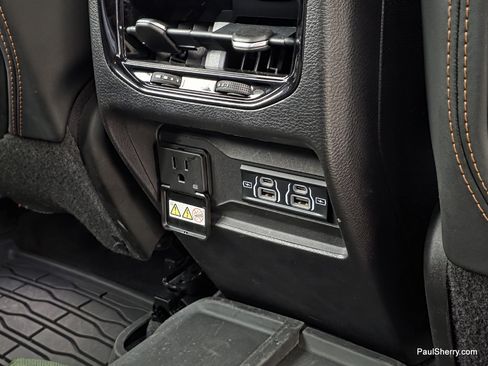 Used 2022 Jeep Grand Cherokee Summit AWD/4WD image 28