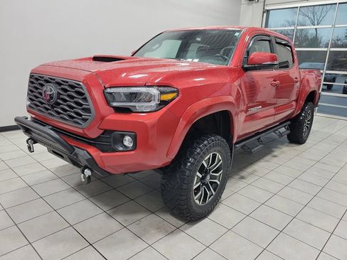 Used 2022 Toyota Tacoma TRD Sport image 13