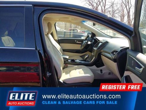 Used 2018 Ford Edge Titanium AWD/4WD image 9