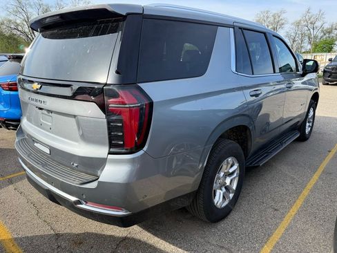 Used 2025 Chevrolet Tahoe LT AWD/4WD image 2