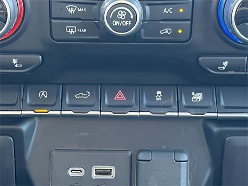 Used 2021 Chevrolet Silverado 1500 LT image 28