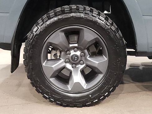 Used 2021 RAM 1500 Big Horn w/ Built-to-serve Edition image 17