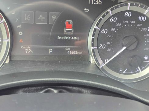 Used 2023 Toyota Highlander LE FWD image 28
