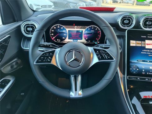 New 2025 Mercedes-Benz GLC 300 4MATIC image 18