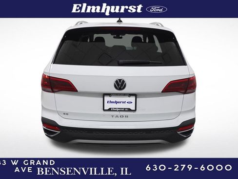 Used 2024 Volkswagen Taos SE image 4