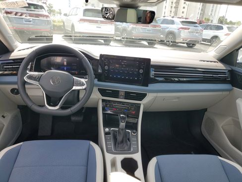 New 2025 Volkswagen Jetta SE image 10
