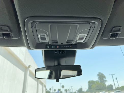 New 2026 GMC Sierra 1500 Elevation image 25