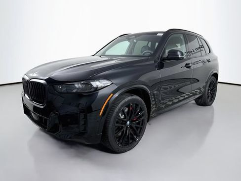 New 2026 BMW X5 xDrive40i w/ M Sport Package AWD/4WD image 3