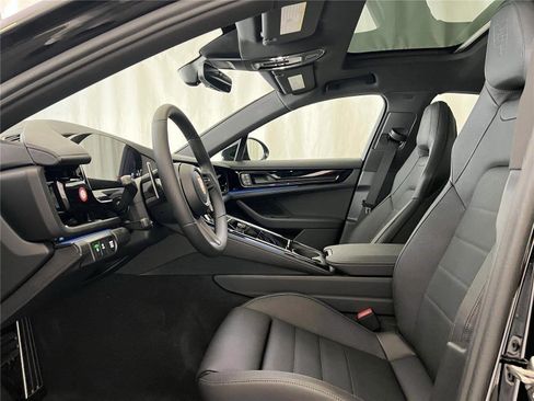 New 2026 Porsche Panamera 4 image 5