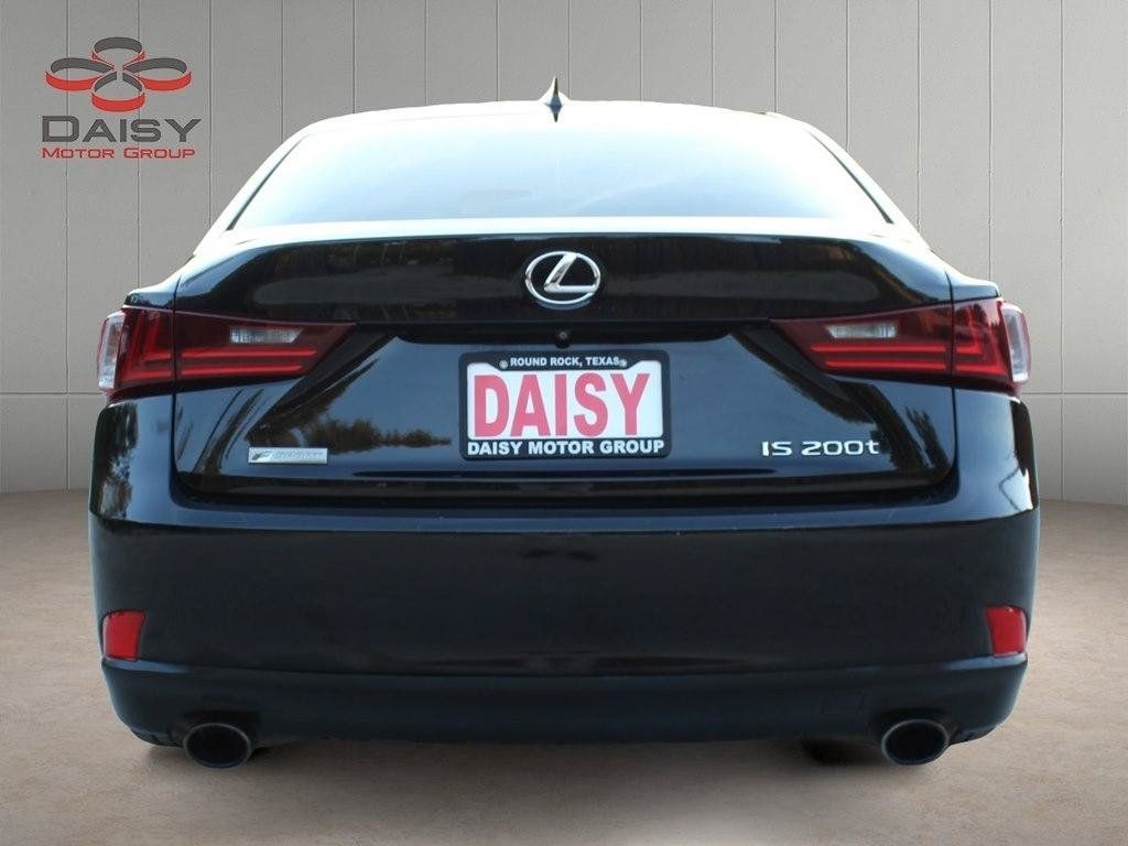 Used 2016 Lexus IS 200t w/ F Sport Package RWD image 6