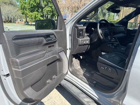 Used 2025 GMC Sierra 1500 AT4X image 3