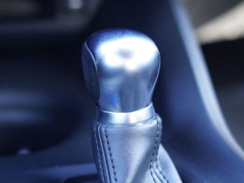 Used 2019 Toyota C-HR LE image 28