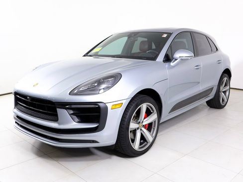 Certified 2022 Porsche Macan S w/ Premium Package Plus AWD/4WD image 1