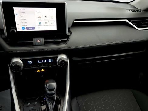 Used 2023 Toyota RAV4 AWD Hybrid image 29