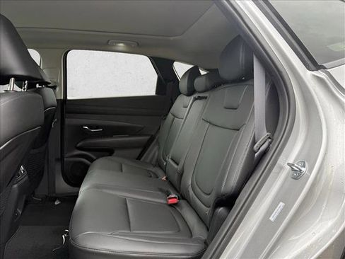 New 2025 Hyundai Tucson SEL image 12