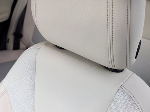 Used 2023 Buick Encore GX Select image 24