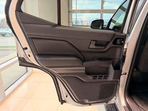 Used 2025 Toyota 4Runner 4WD image 21