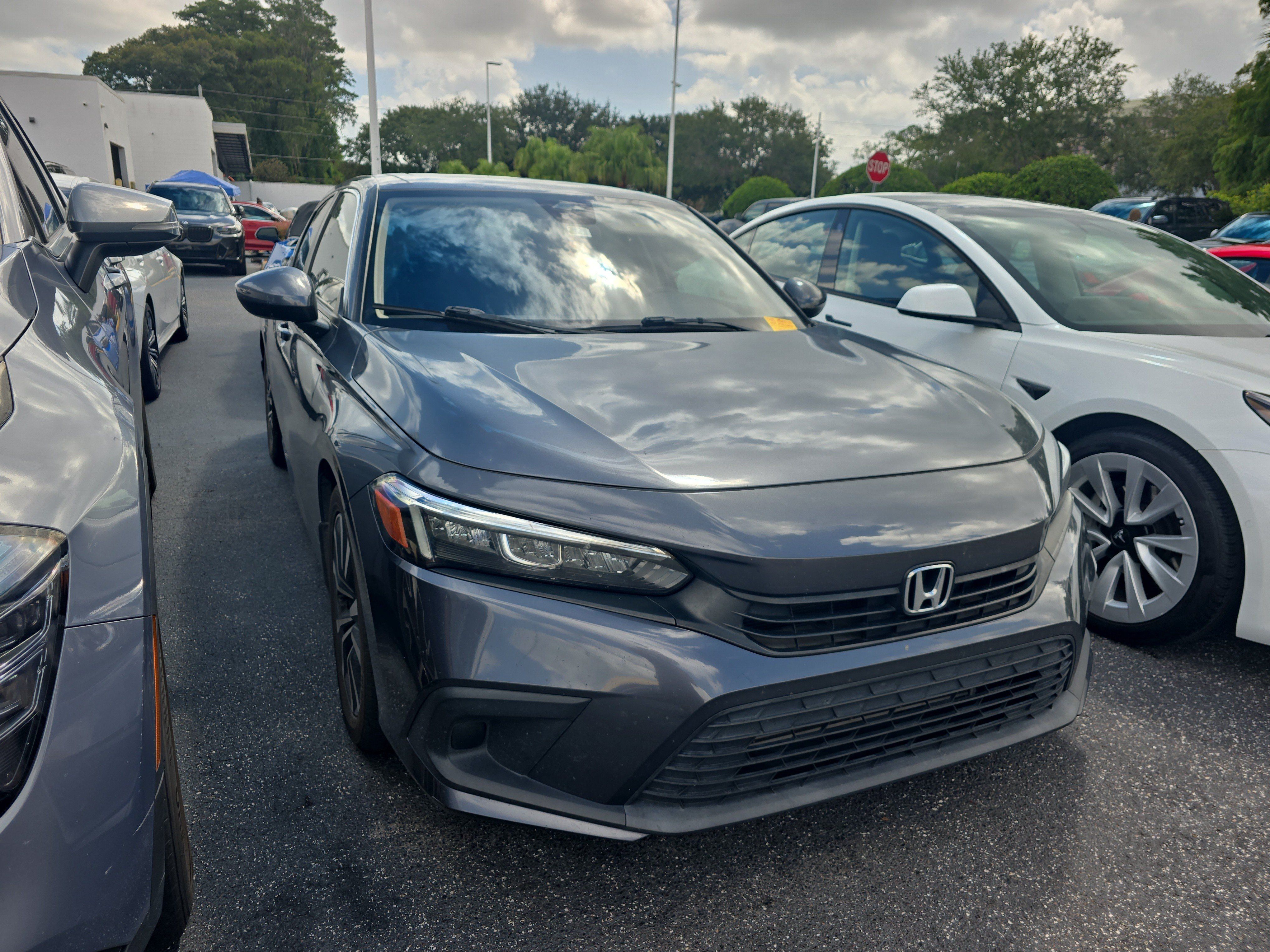 Used 2022 Honda Civic EX image 1