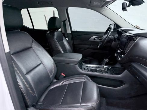 Used 2020 Chevrolet Traverse RS FWD image 20