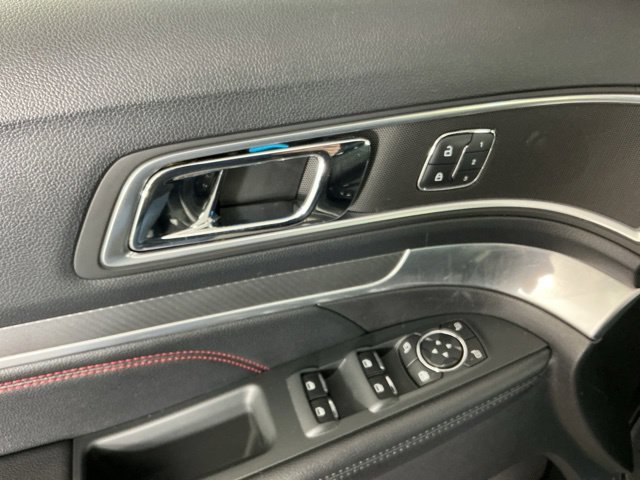 Used 2016 Ford Explorer Sport w/ Equipment Group 401A AWD/4WD image 14