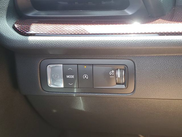 New 2026 Chevrolet Traverse RS w/ LPO, Floor Liner Package FWD image 31