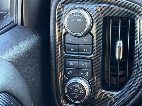 Used 2020 GMC Sierra 1500 Denali w/ Denali Ultimate Package image 30