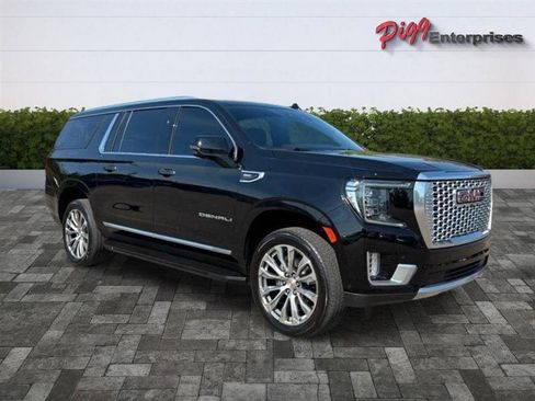 Used 2024 GMC Yukon XL Denali w/ Advanced Technology Package image 6