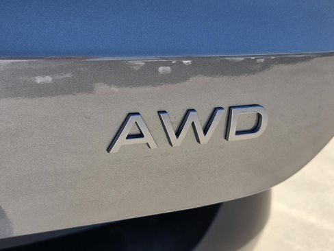 New 2027 Nissan Kicks SV w/ SV Premium Package AWD/4WD image 10
