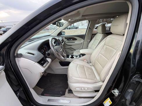 Used 2018 GMC Terrain Denali w/ Advanced Safety Package image 9