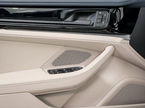 New 2026 Porsche Panamera 4 image 6