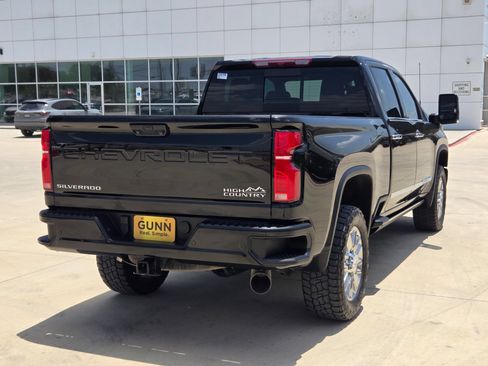 Certified 2025 Chevrolet Silverado 2500 High Country w/ Z71 Off-Road Package AWD/4WD image 7
