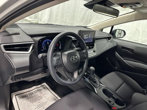 Used 2026 Toyota Corolla LE FWD image 15
