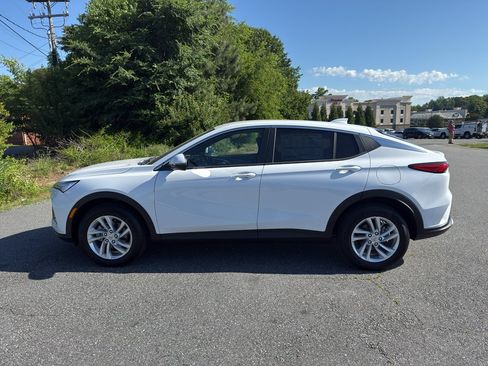 New 2026 Buick Envista Sport Touring w/ Convenience I Package FWD image 3