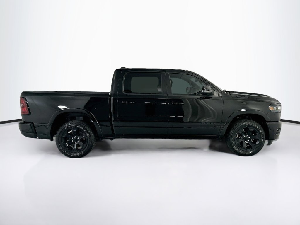Used 2025 RAM 1500 Big Horn AWD/4WD image 4