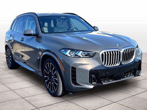 Used 2026 BMW X5 xDrive50e w/ M Sport Package AWD/4WD image 3