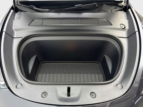 Used 2025 Tesla Model Y Long Range AWD/4WD image 72
