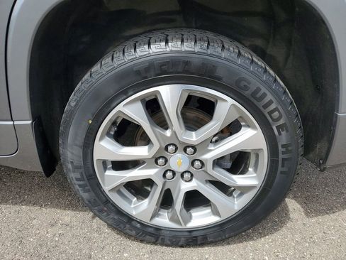 Certified 2020 Chevrolet Traverse Premier FWD image 35