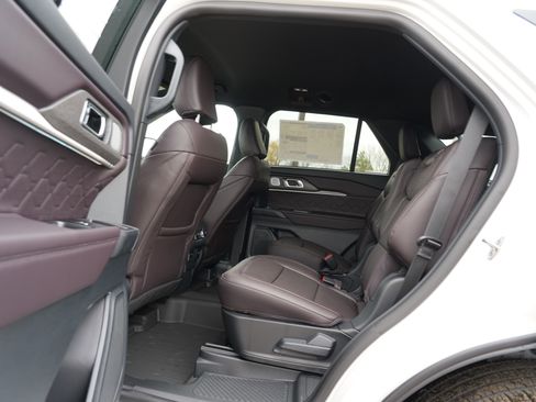 New 2026 Ford Explorer Platinum w/ LUX Leather Package image 16