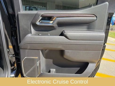 Used 2025 Chevrolet Silverado 1500 RST image 31