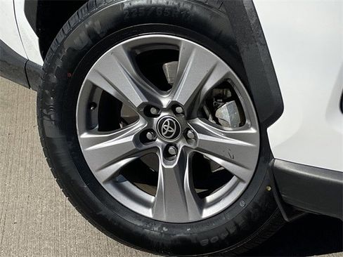 Used 2024 Toyota RAV4 XLE image 9