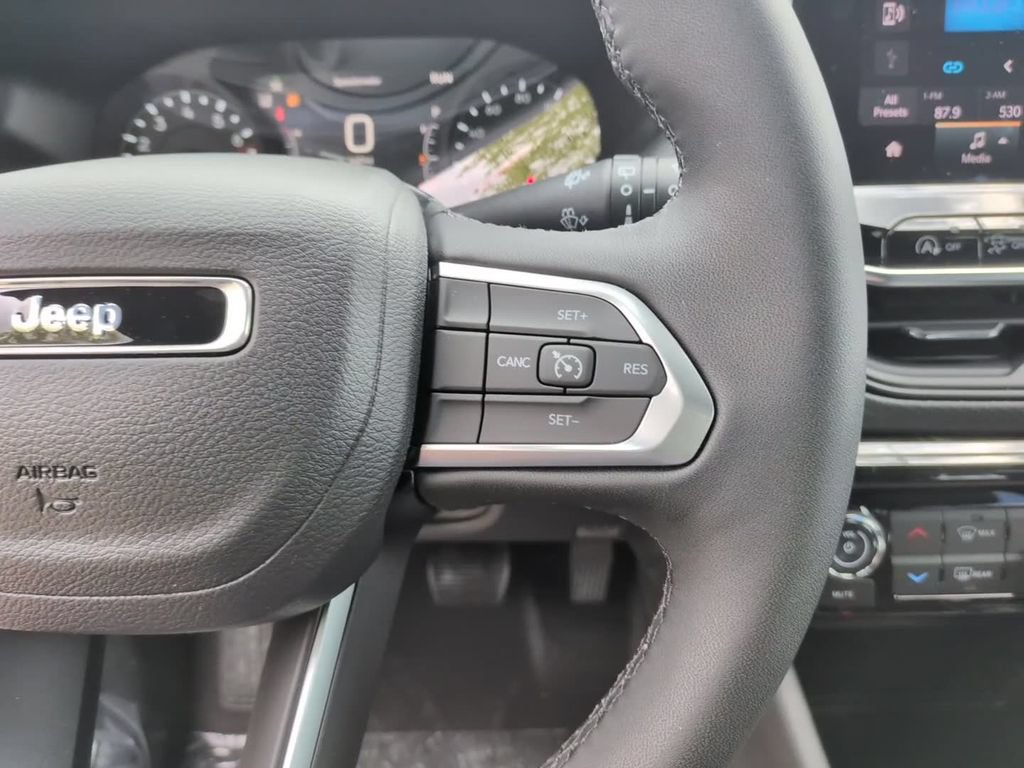 New 2026 Jeep Compass Latitude AWD/4WD image 27