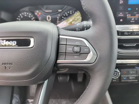 New 2026 Jeep Compass Latitude AWD/4WD image 27