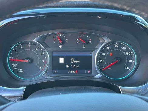 Used 2023 Chevrolet Traverse RS image 25