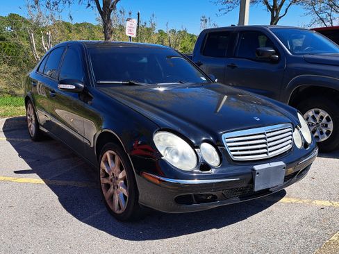 Used 2006 Mercedes-Benz E 350 Sedan image 3
