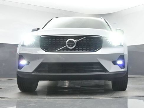 New 2026 Volvo XC40 B5 Plus w/ Protection Package Premier AWD/4WD image 37