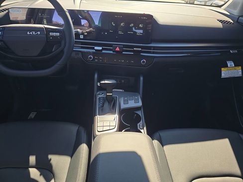 New 2026 Kia Sportage EX FWD image 15