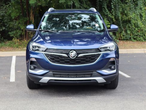 Used 2023 Buick Encore GX Essence w/ Experience Buick Package FWD image 3