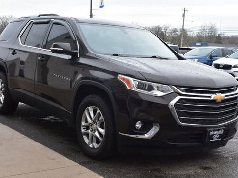 Used 2018 Chevrolet Traverse LT image 11