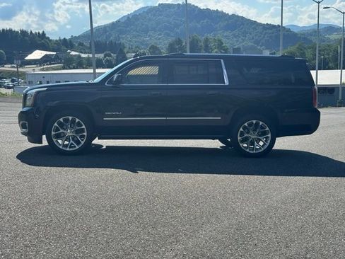 Used 2019 GMC Yukon XL Denali w/ Denali Ultimate Package AWD/4WD image 5