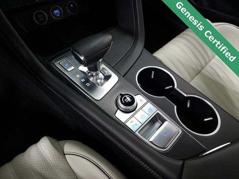 Used 2025 Genesis G70 2.5T w/ Sport Prestige Package image 32